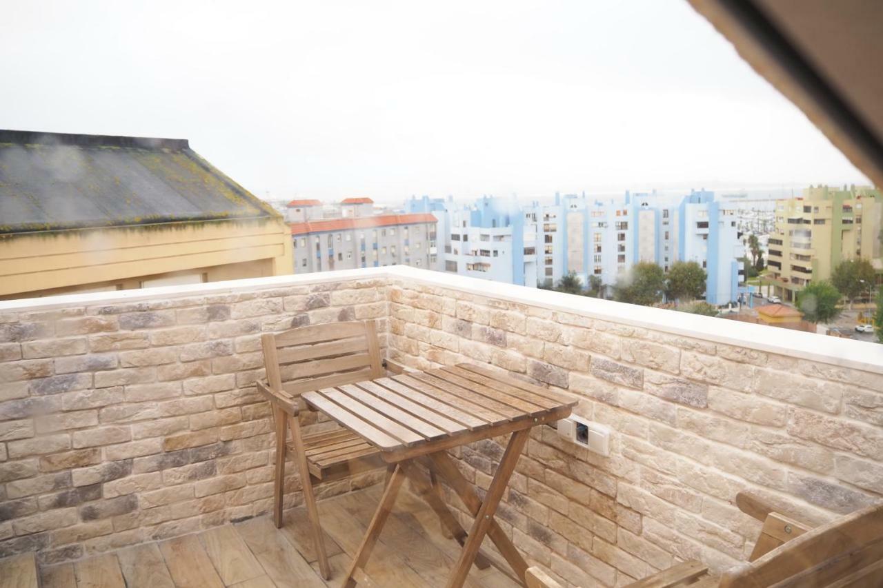 Tiny Apartment Touching Gibraltar La Linea de la Concepcion Exterior photo