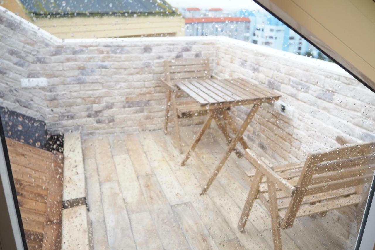 Tiny Apartment Touching Gibraltar La Linea de la Concepcion Exterior photo