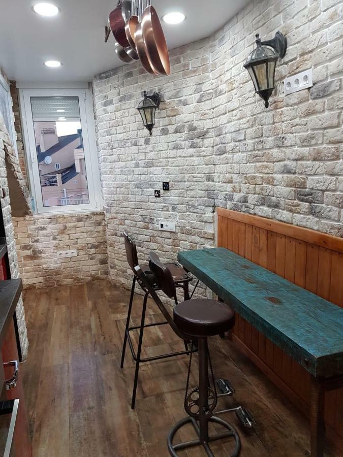 Tiny Apartment Touching Gibraltar La Linea de la Concepcion Exterior photo