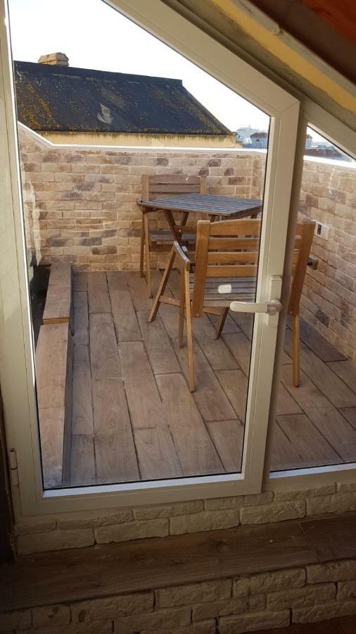 Tiny Apartment Touching Gibraltar La Linea de la Concepcion Exterior photo
