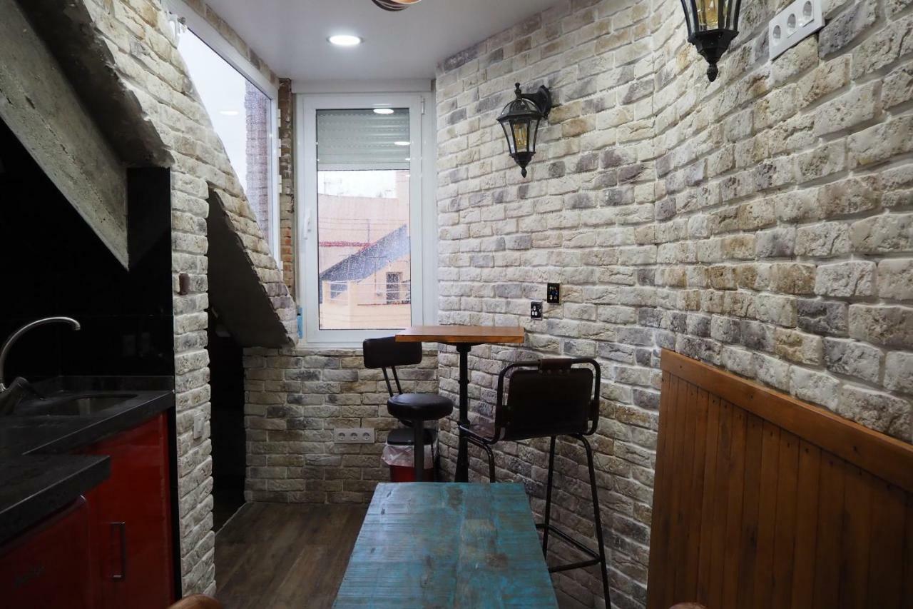 Tiny Apartment Touching Gibraltar La Linea de la Concepcion Exterior photo